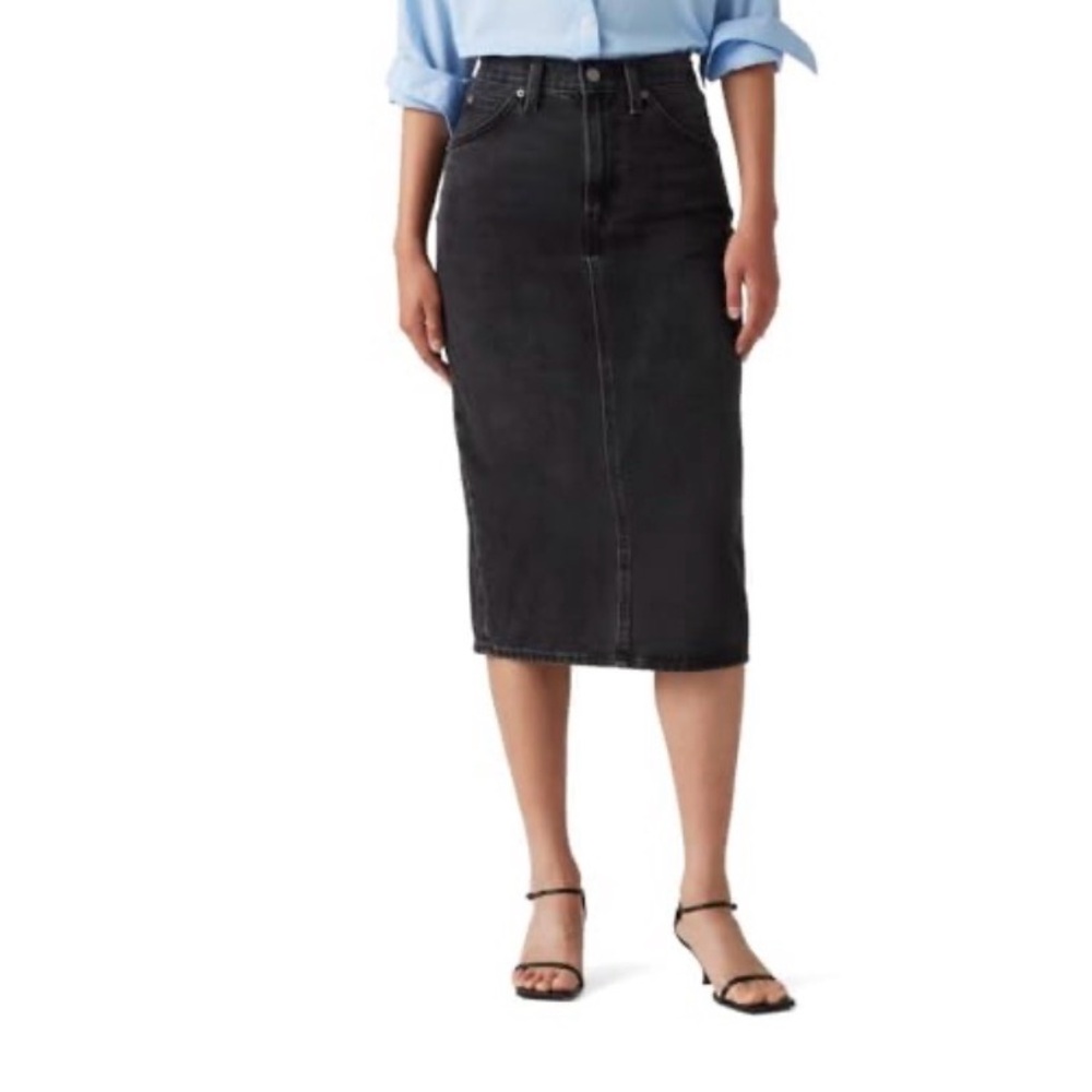 NWT Levi's Women's High-Rise Slit Skirt, Wandering Spirit - Black, Back Slit